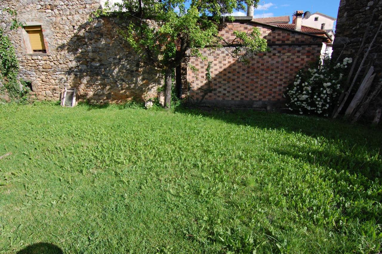 Apartamento El Fenal De Turmo Casa Rural "El Capricho De Nieves" Laspuna Exterior photo
